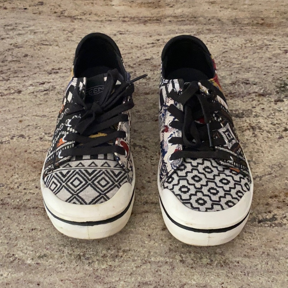 Keen shoes, not my style, worn 3 times